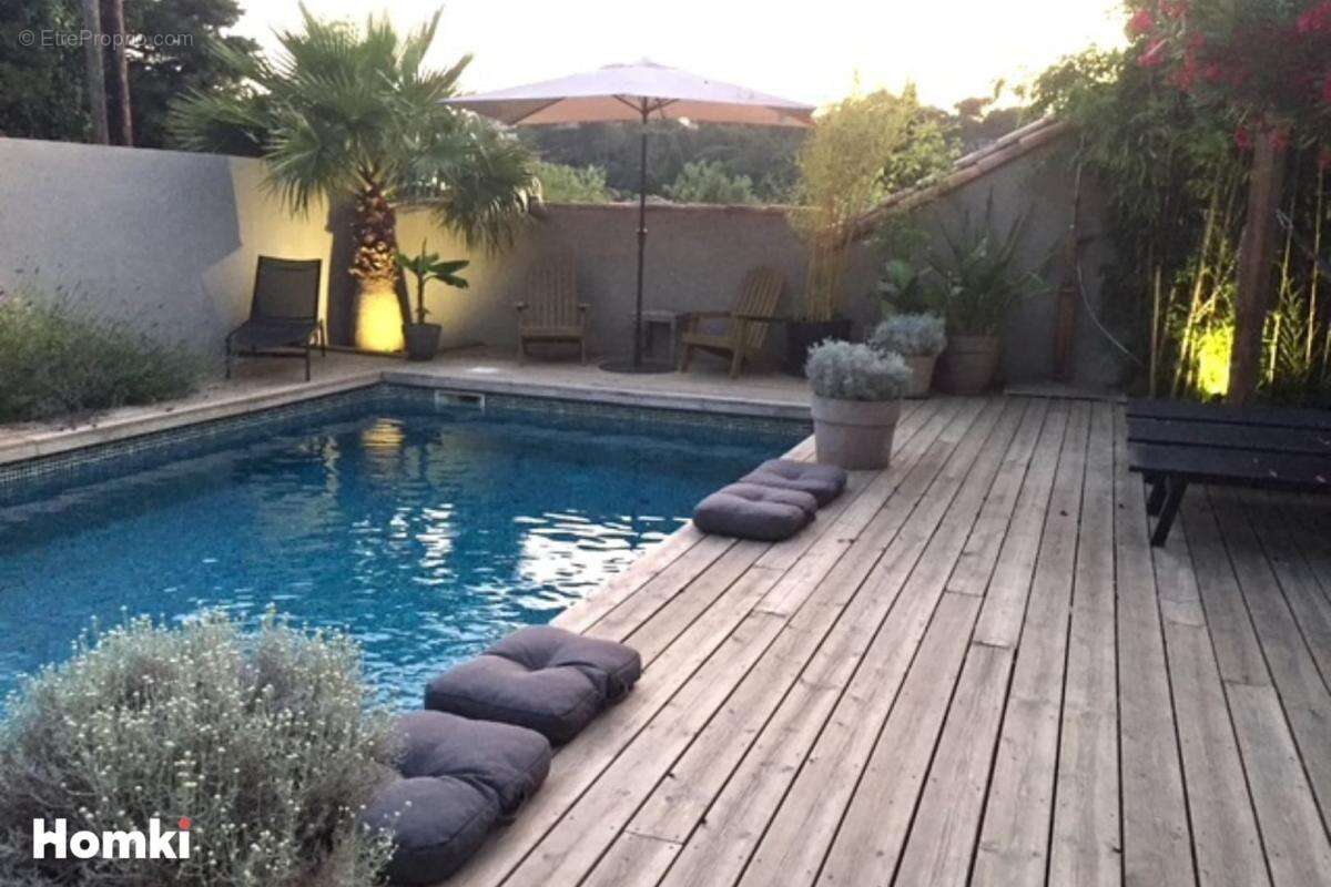 Maison à VILLENEUVE-LES-AVIGNON
