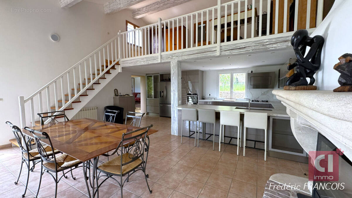 Maison à GAREOULT