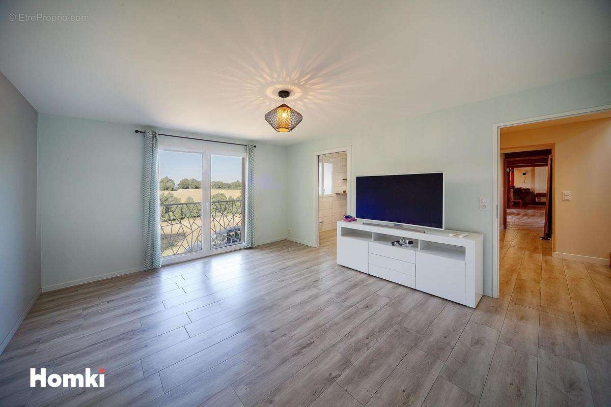 Maison/Villa T9 de 200 m2 à Le Rialet 81240 - photo 8