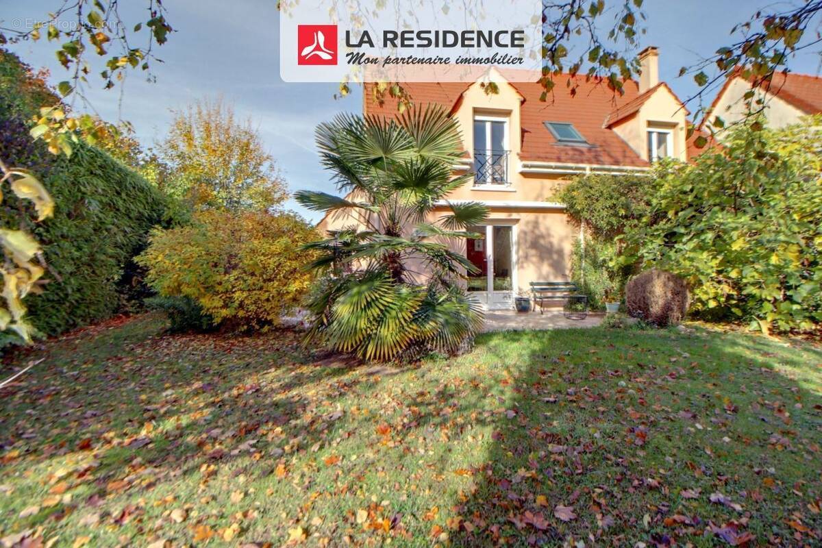 Maison à VERNEUIL-SUR-SEINE