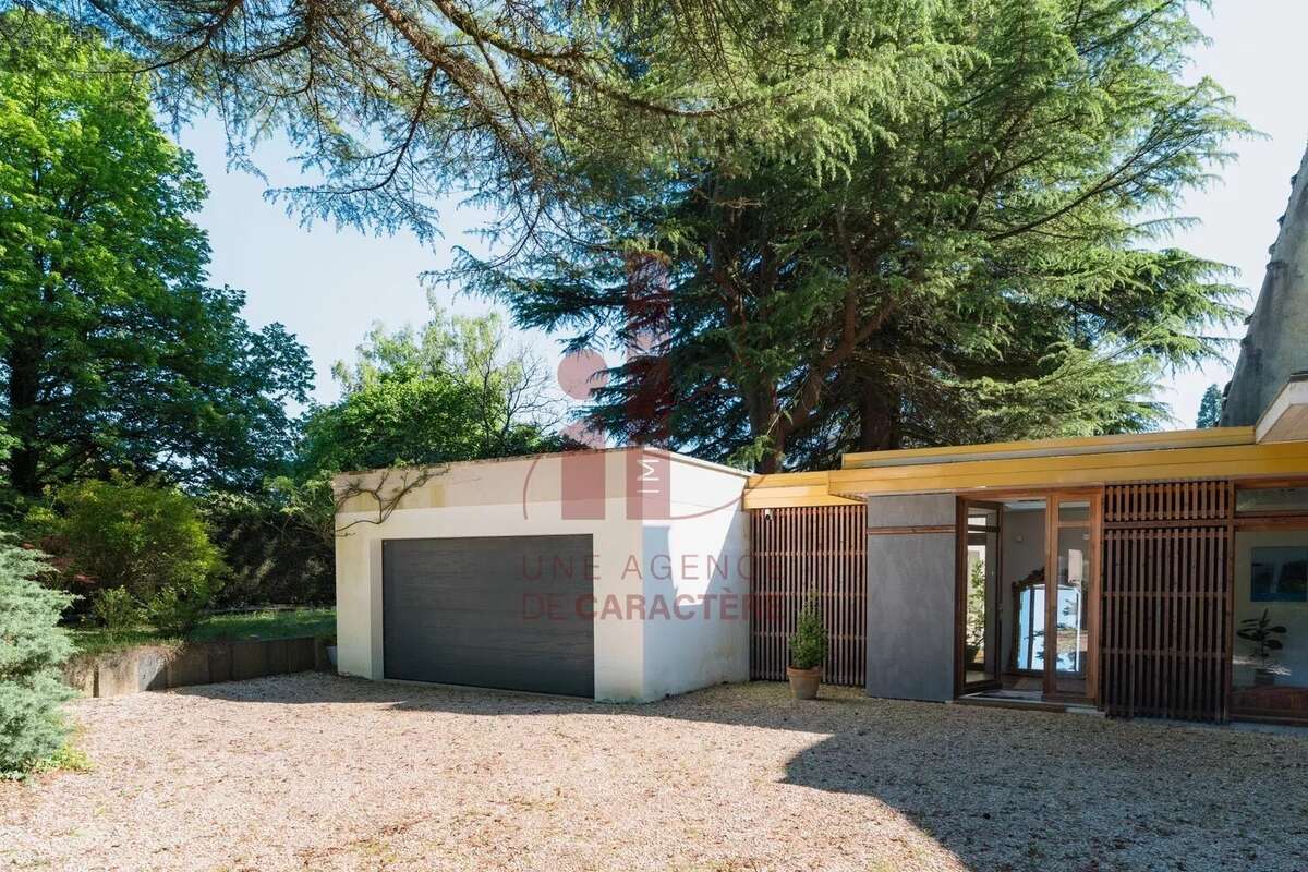 Maison à FONTAINEBLEAU