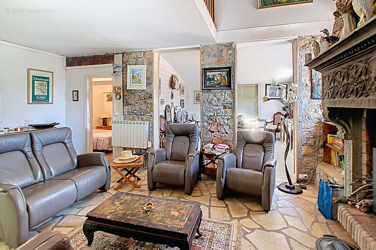 EXCLUSIVITE Maison Lorgues 4 pièces 120 m2 + Piscine + Calme - photo 4