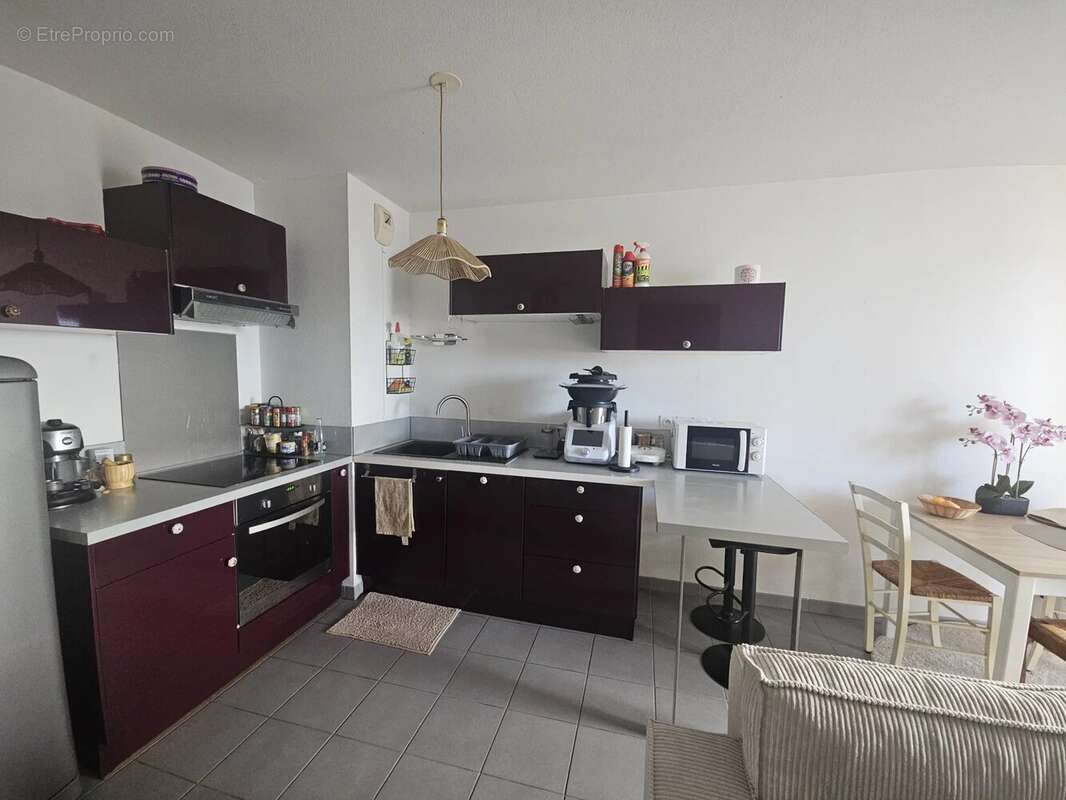 Appartement à MARSEILLE-3E
