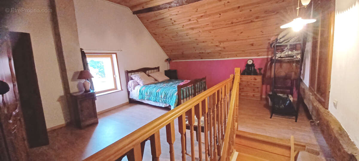 Maison à NOYANT-D&#039;ALLIER