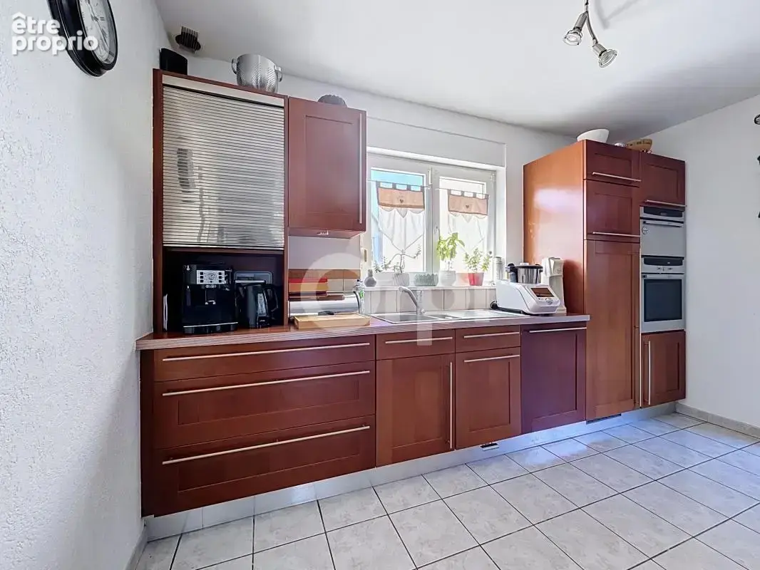 A vendre KEMBS – Maison avec piscine et Garage indépendant de 60m²: Un bien aux multiples possibilités - photo 10