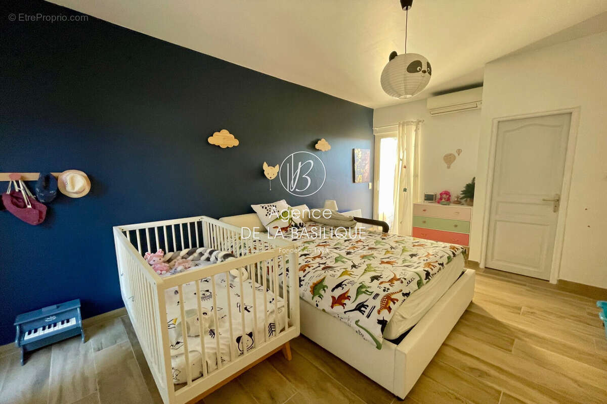 Maison à SAINT-MAXIMIN-LA-SAINTE-BAUME