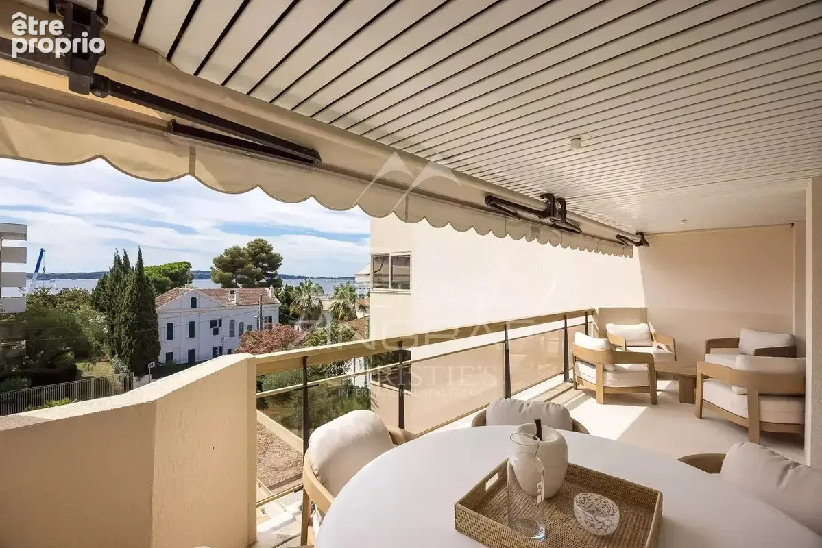 Cannes Moure Rouge - Superbe 4 pièces rénové avec luxe – Vue mer panoramique - photo 4