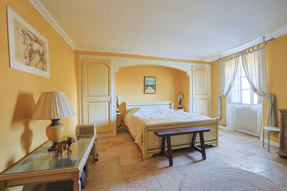 Maison à MOISSAC-BELLEVUE