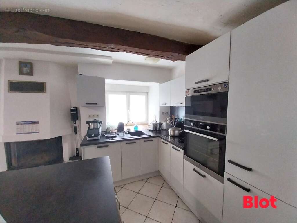 Maison à MINIAC-MORVAN