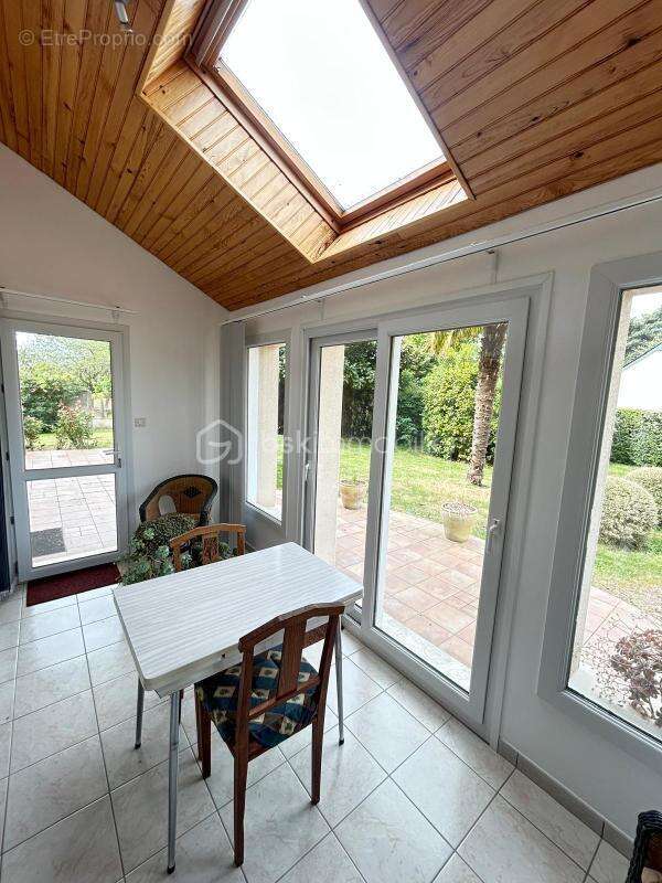 Maison à MESLAY-DU-MAINE