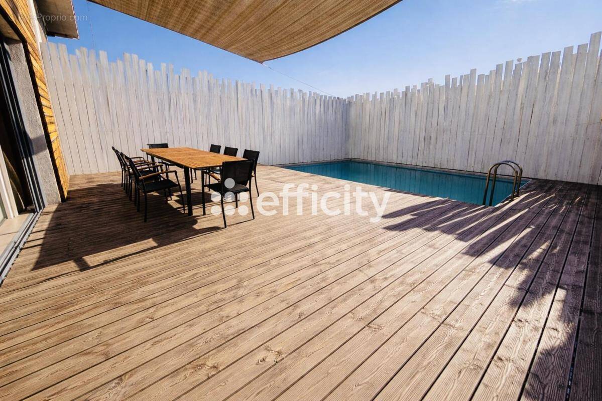 Maison à MARSEILLE-7E