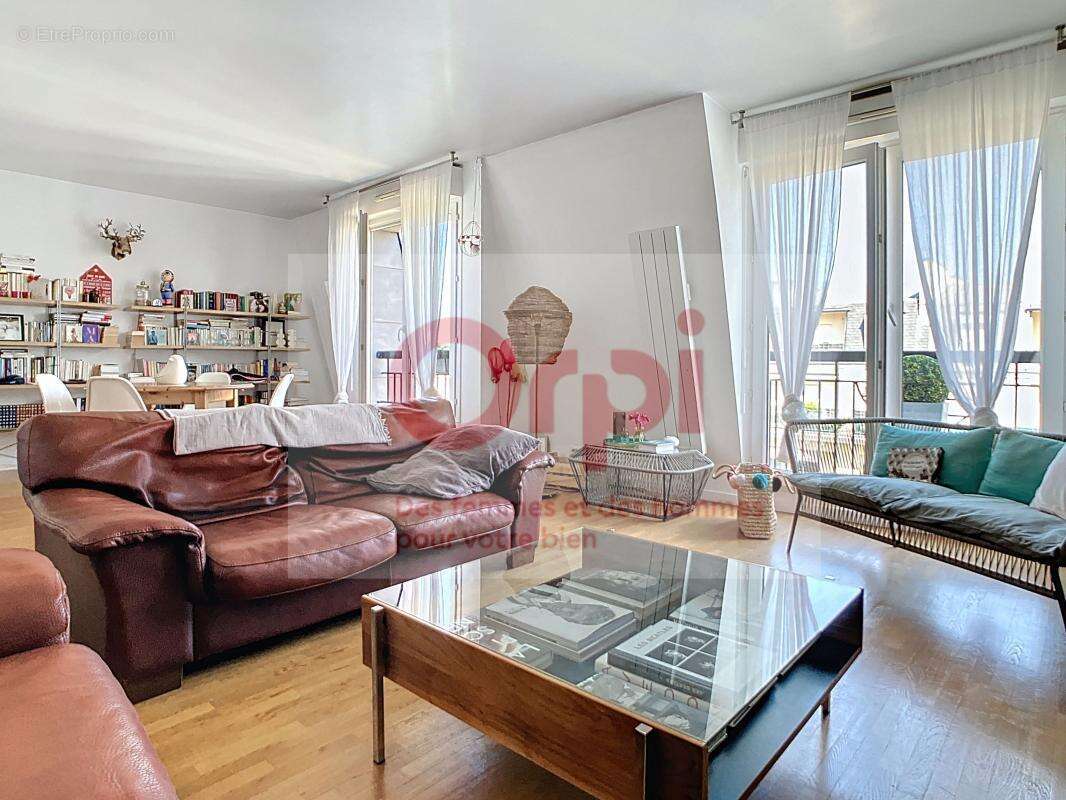Appartement à ISSY-LES-MOULINEAUX