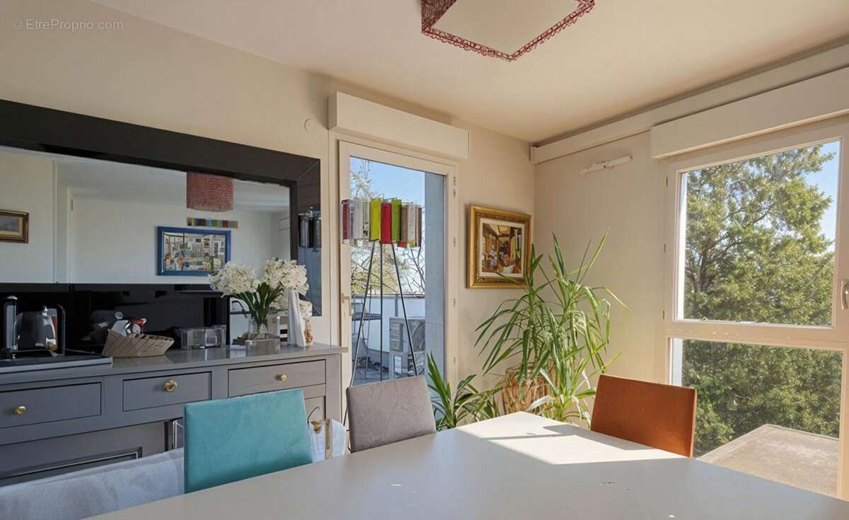 Appartement à LA MULATIERE