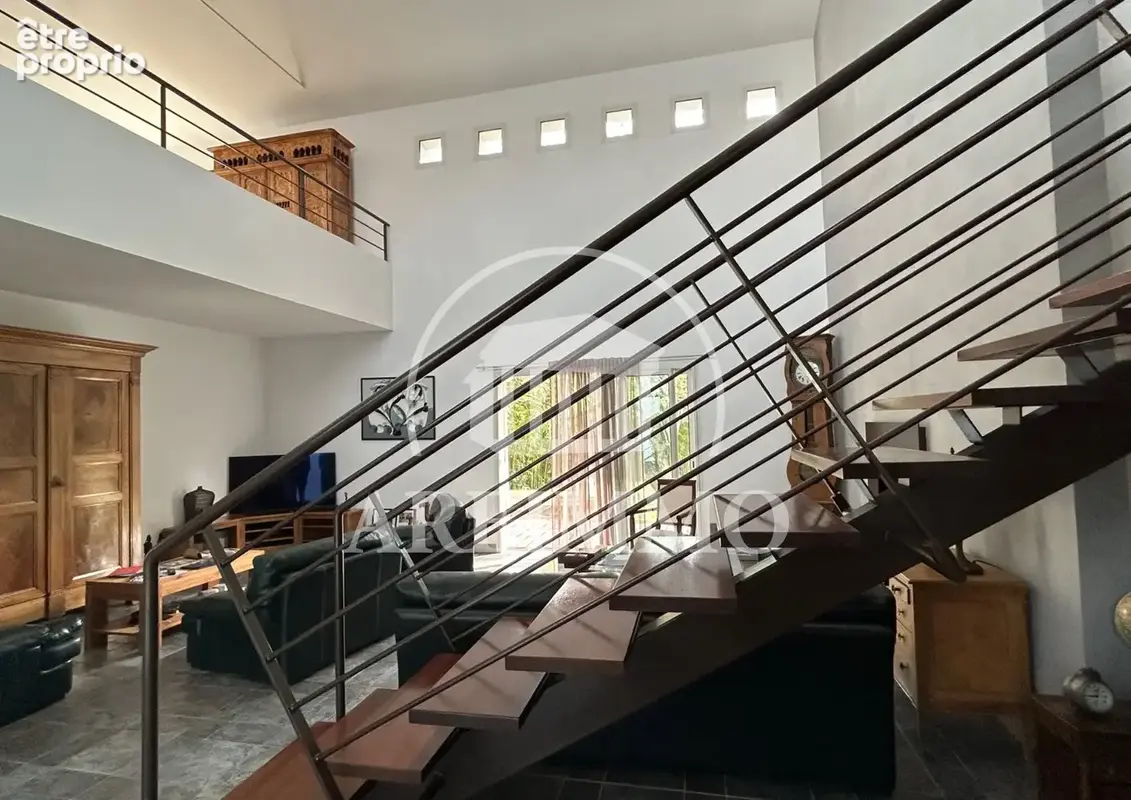 Maison 7 pièces 286 m² à vendre à Saint-Martin-De-Londres (34380) - photo 7