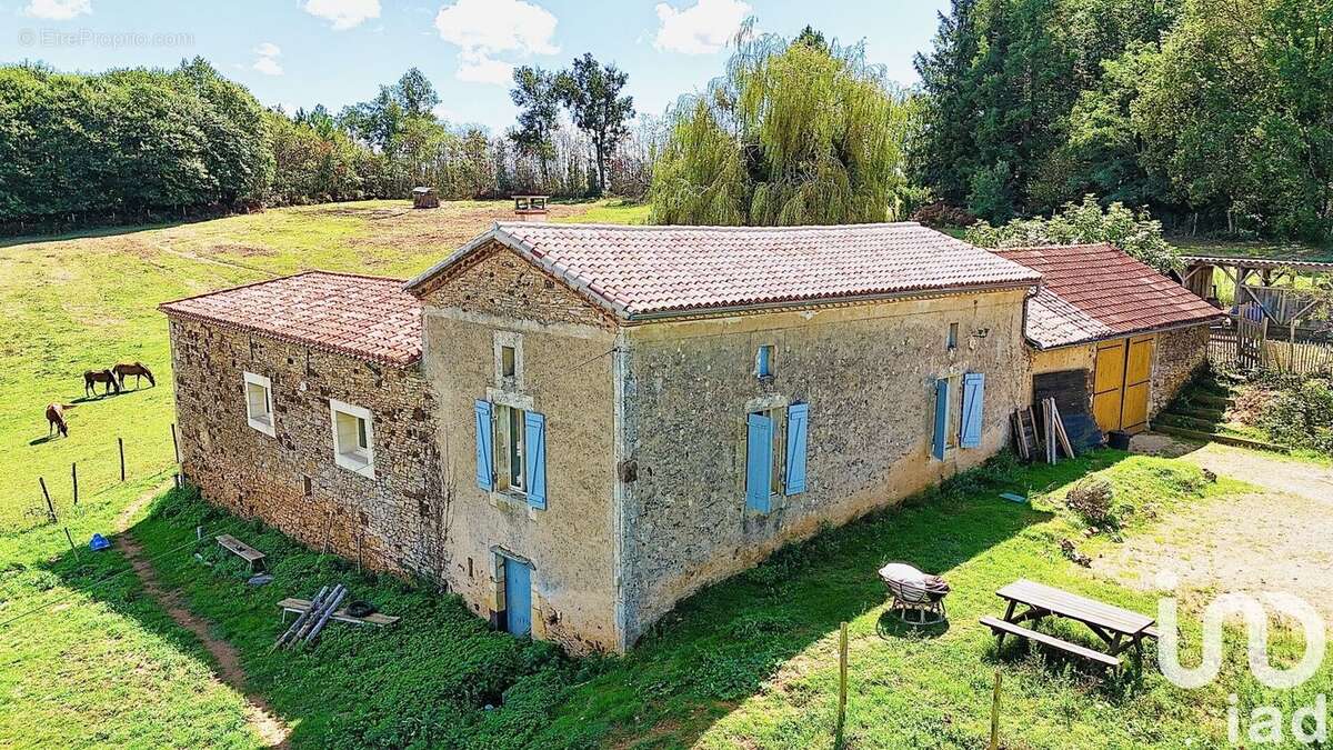 Maison 142 m² à Saint-Front-Sur-Lemance  - photo 5