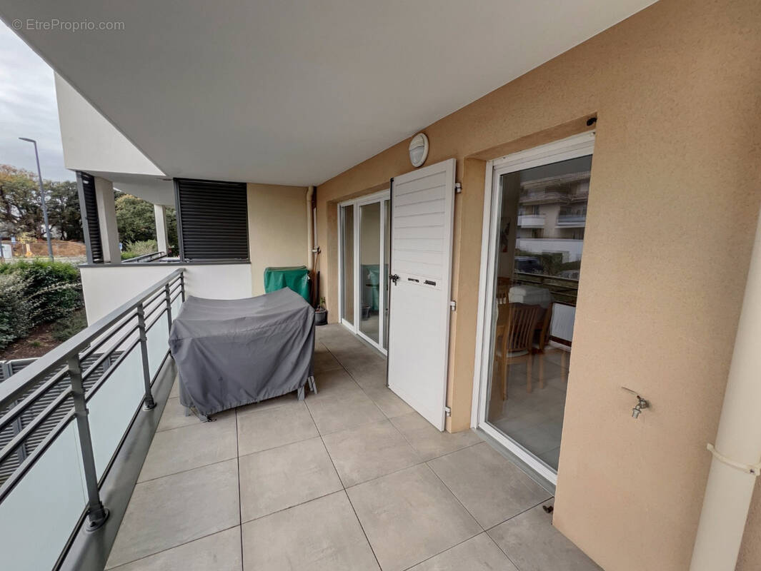 Appartement à SIX-FOURS-LES-PLAGES