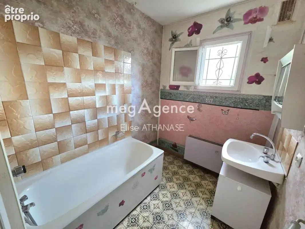 Maison 3 chambres sur sous sol complet - photo 8