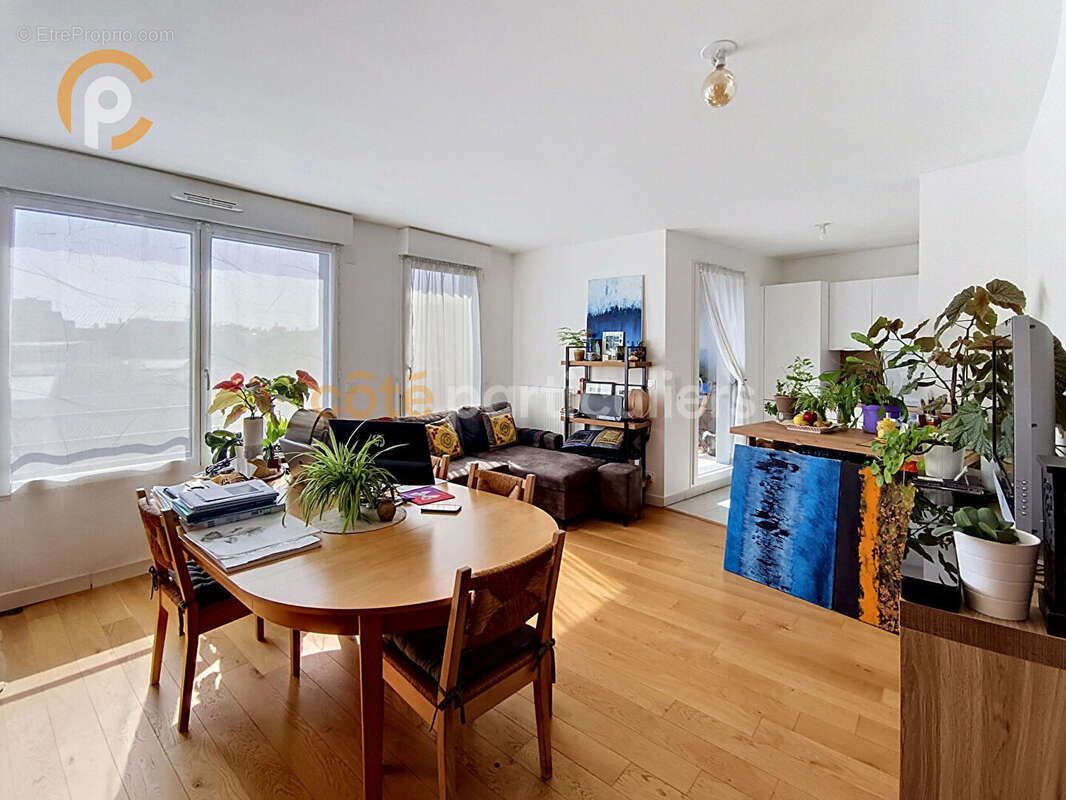 Appartement à IVRY-SUR-SEINE