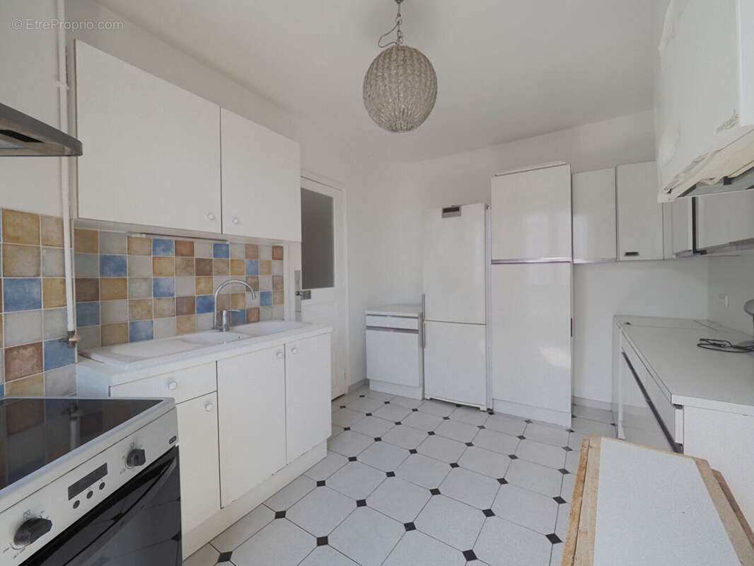Appartement à PARIS-20E