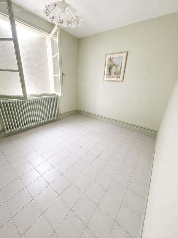 Maison 110 m² à Bazas  - photo 8