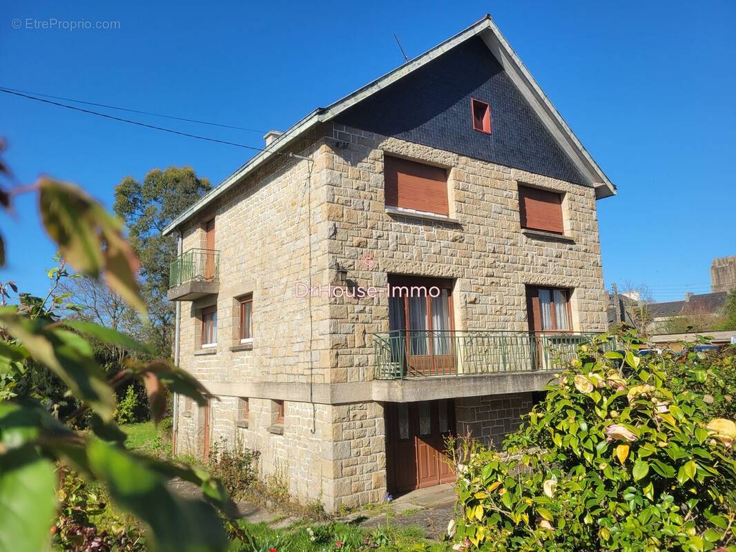 Maison à DOL-DE-BRETAGNE