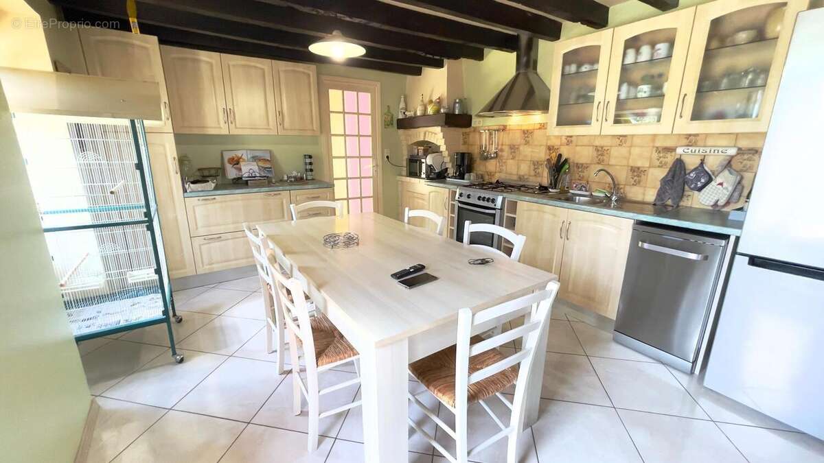 Maison 70 m² à La Haie-Traversaine  - photo 7