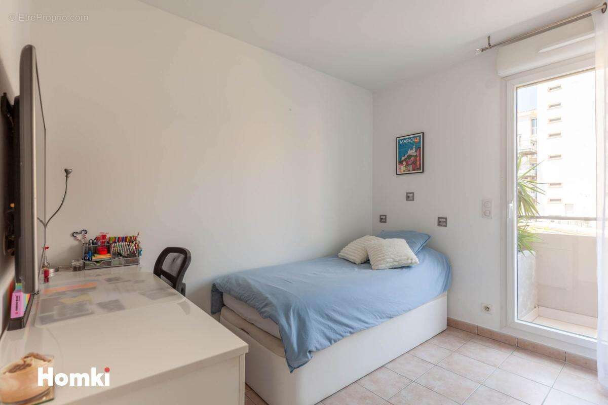 Appartement à MARSEILLE-5E