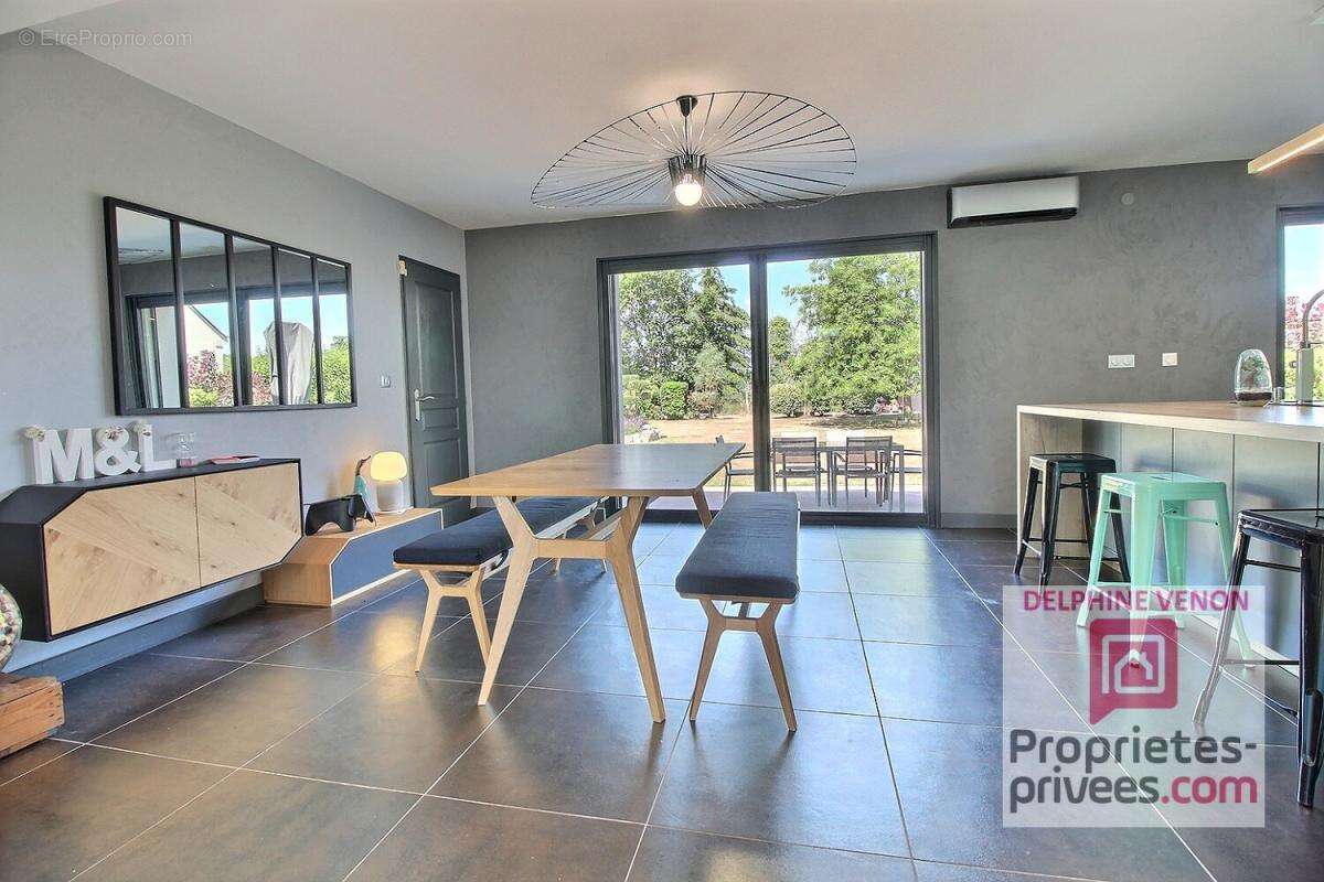 Exclusivité - Maison récente de 155 m² avec climatisation réversible sur un terrain de 1265 m² à Saint Martin d'Abbat - photo 3