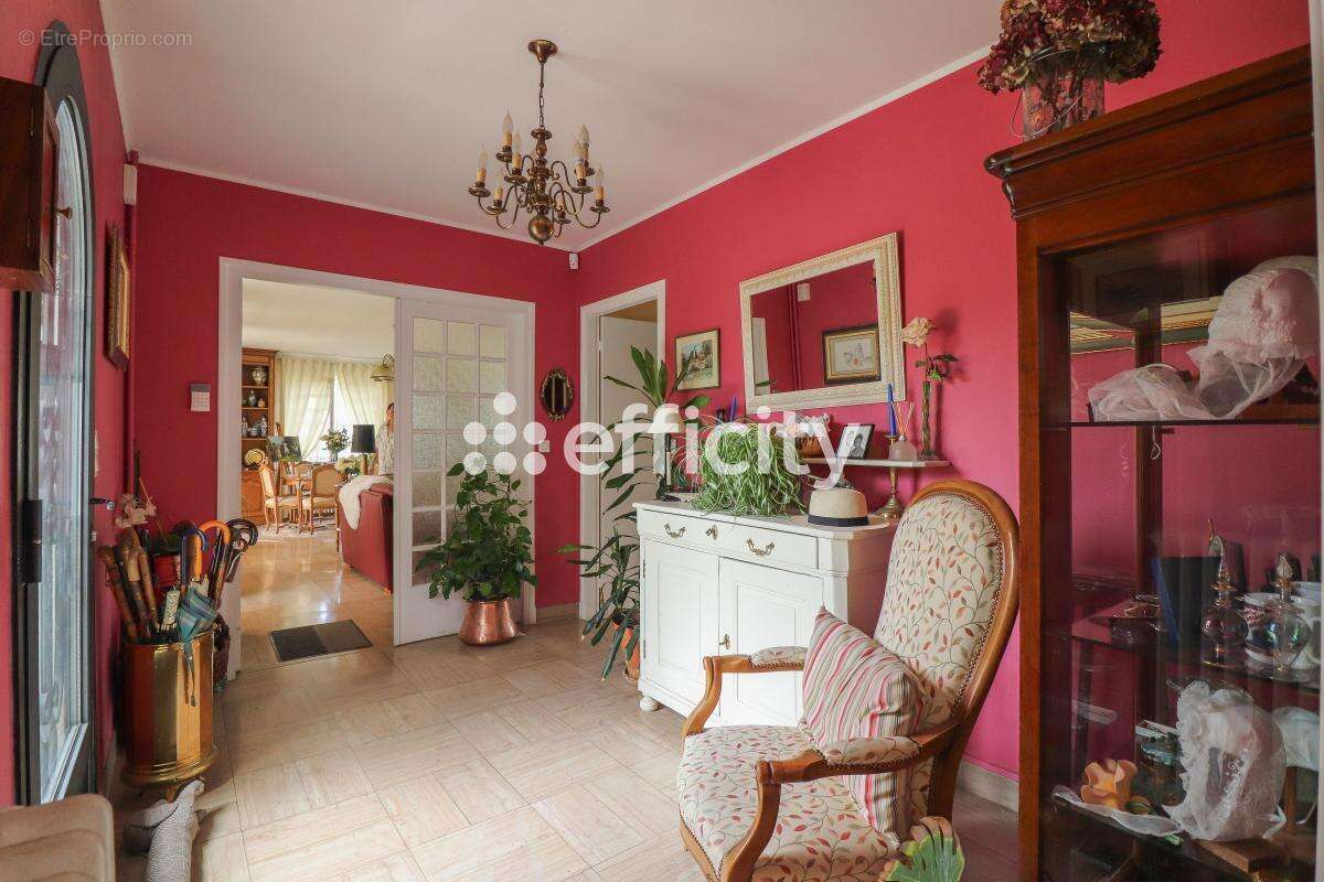 Maison 224 m² à Conches-En-Ouche  - photo 10