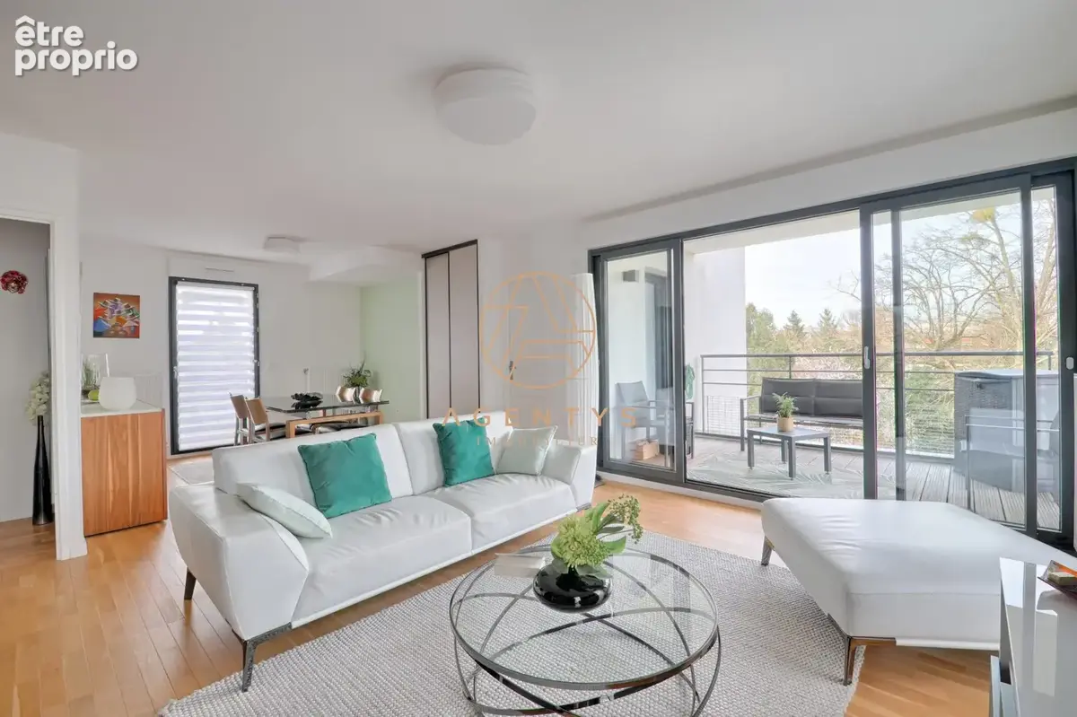 Appartement à SAINT-MAUR-DES-FOSSES