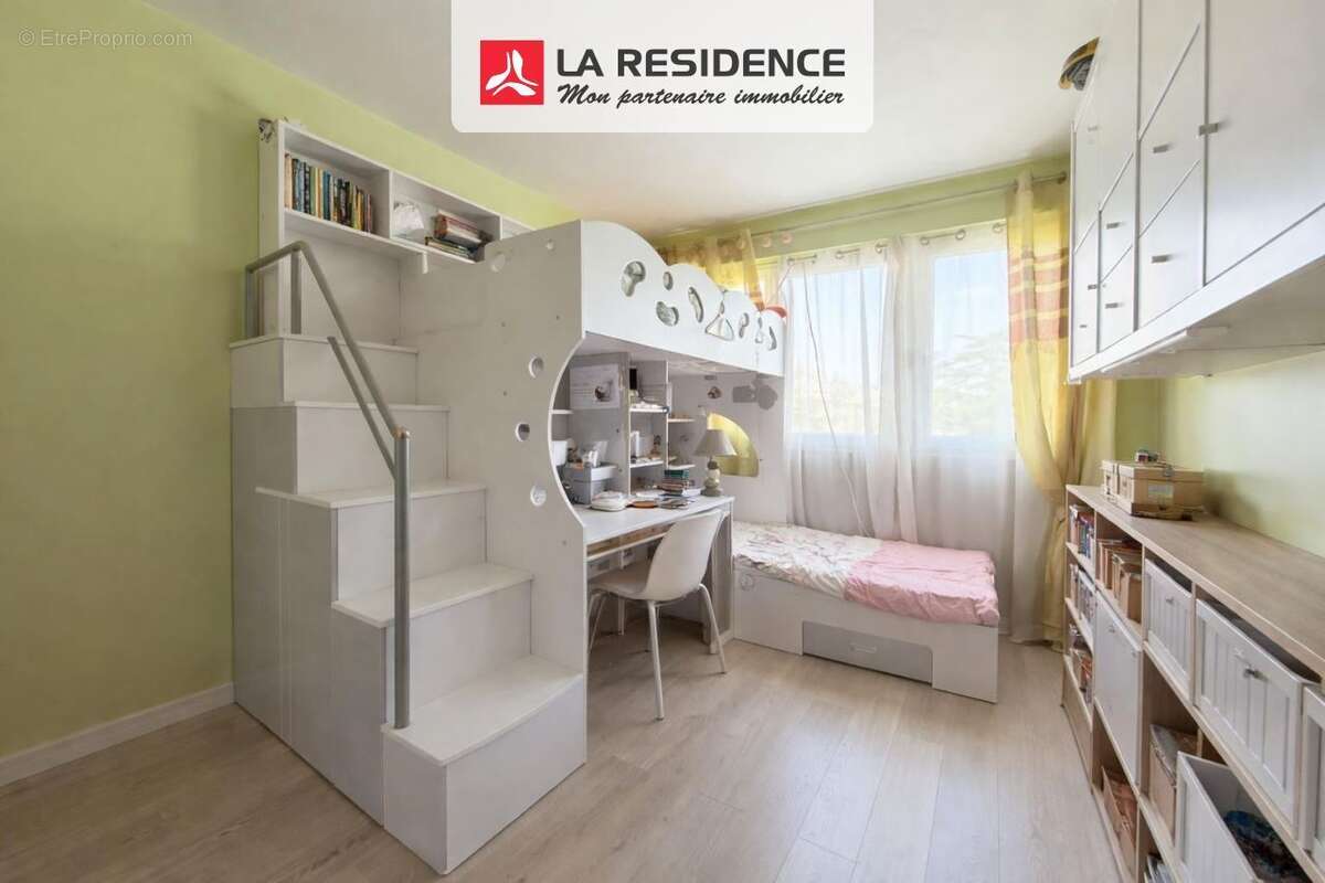 Appartement 77 m² à Velizy-Villacoublay  - photo 5