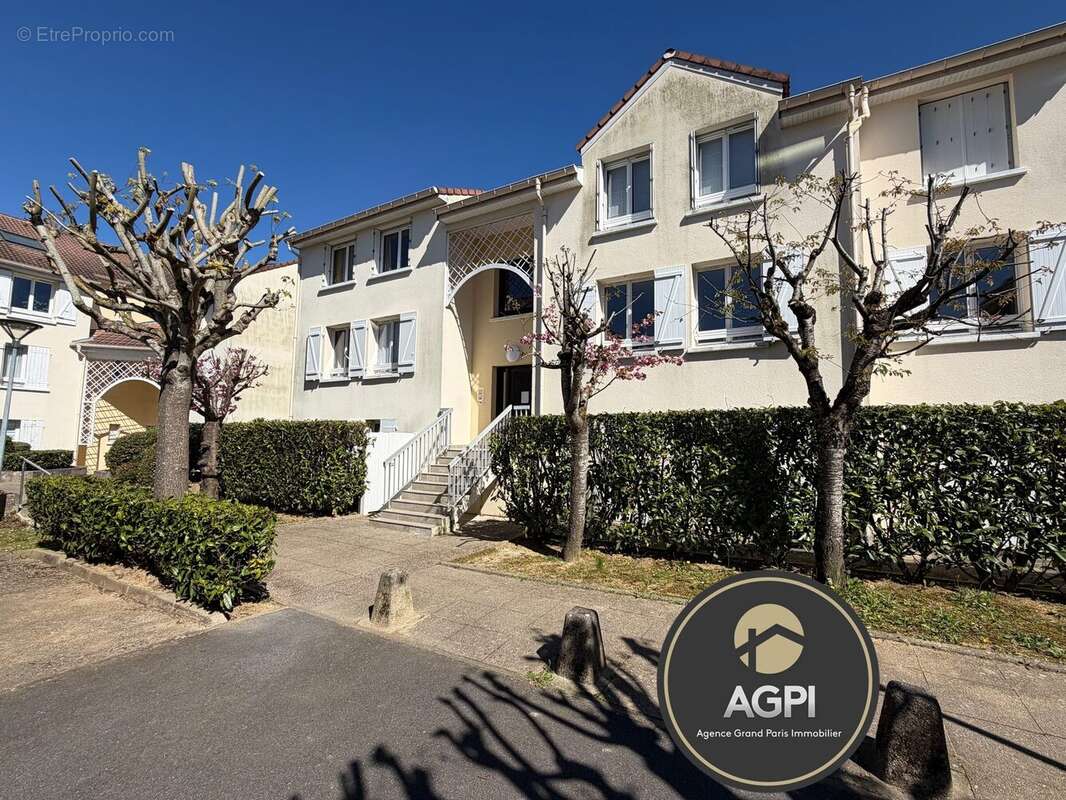 Appartement à GIF-SUR-YVETTE
