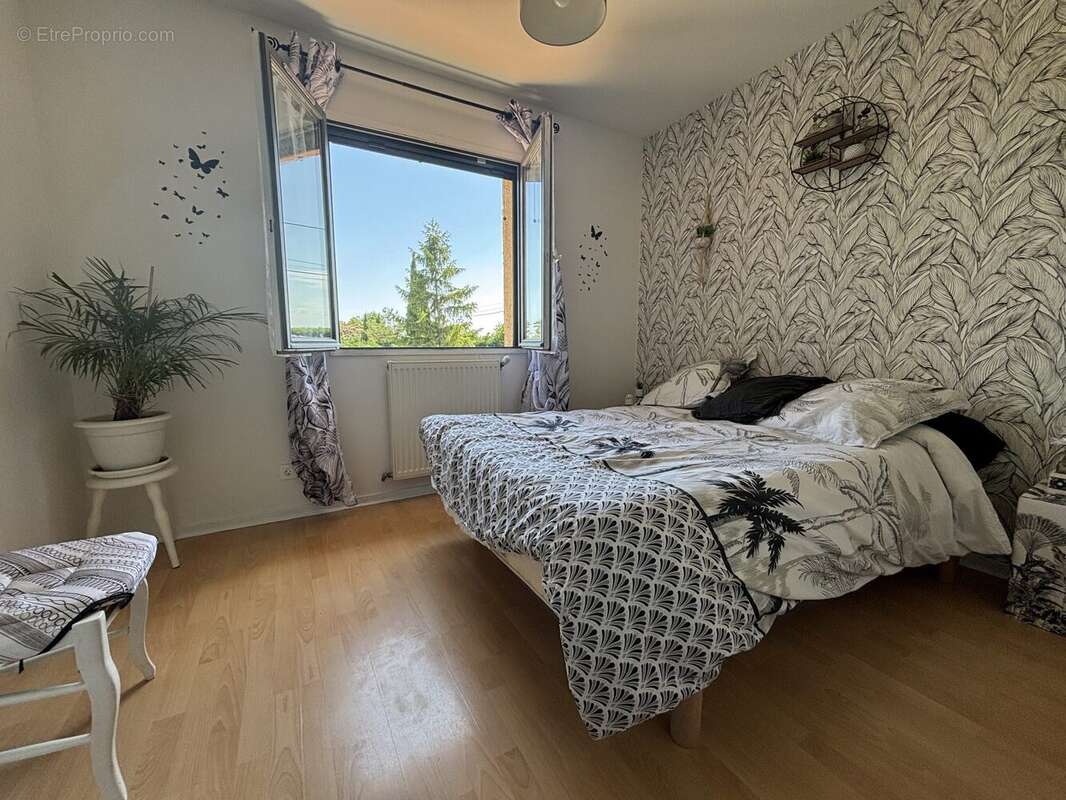 Maison à BELLEGARDE-POUSSIEU