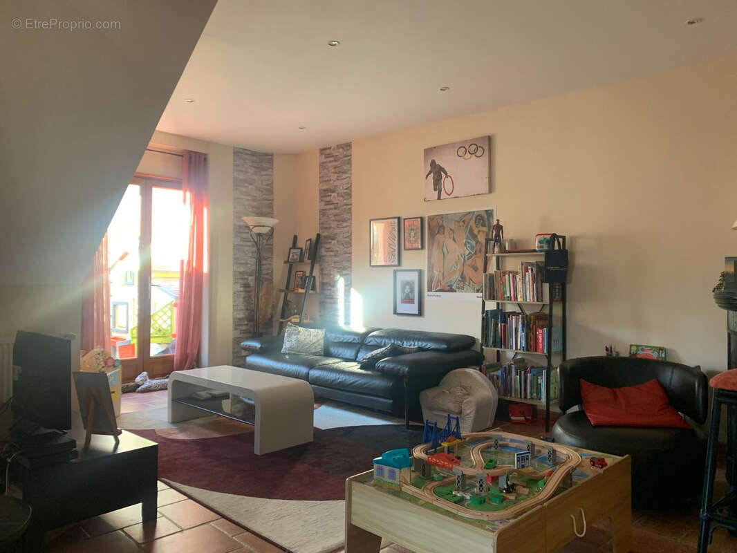 Maison à HARDRICOURT