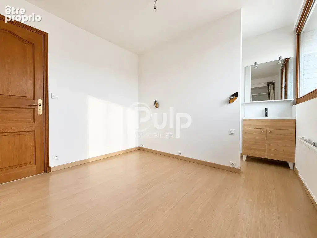 Anzin-Saint-Aubin, Maison familiale aux beaux volumes ! - photo 6