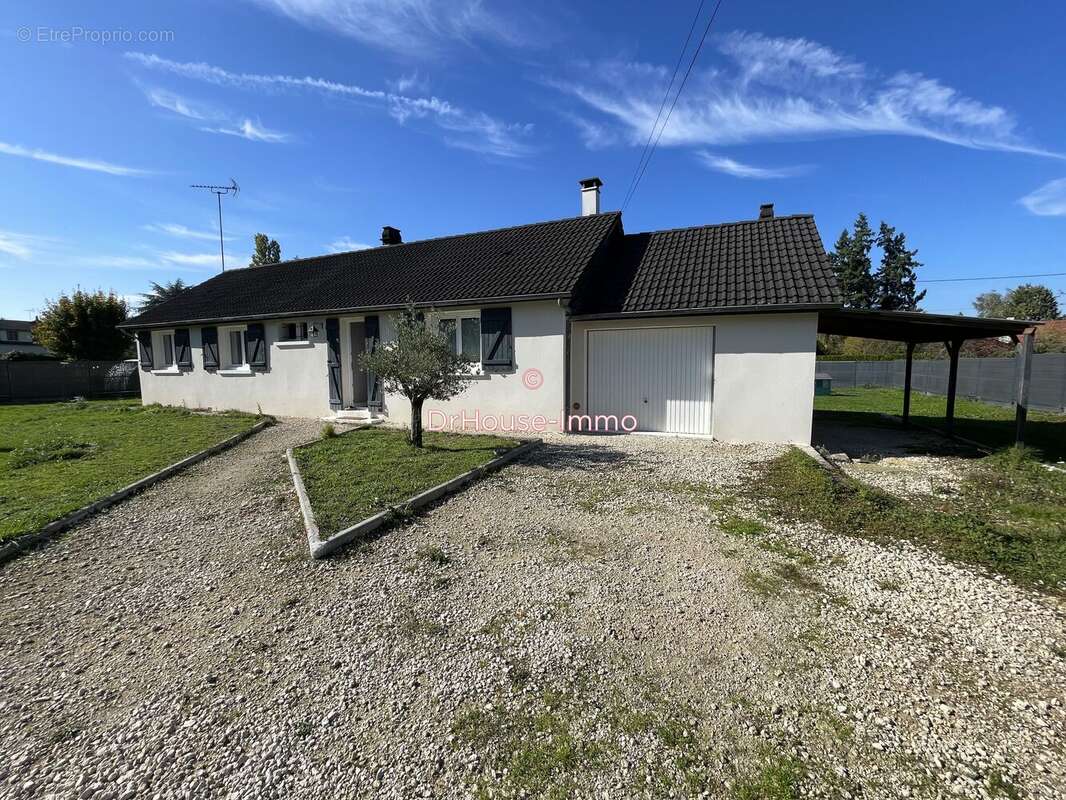 Maison à LES CHOUX