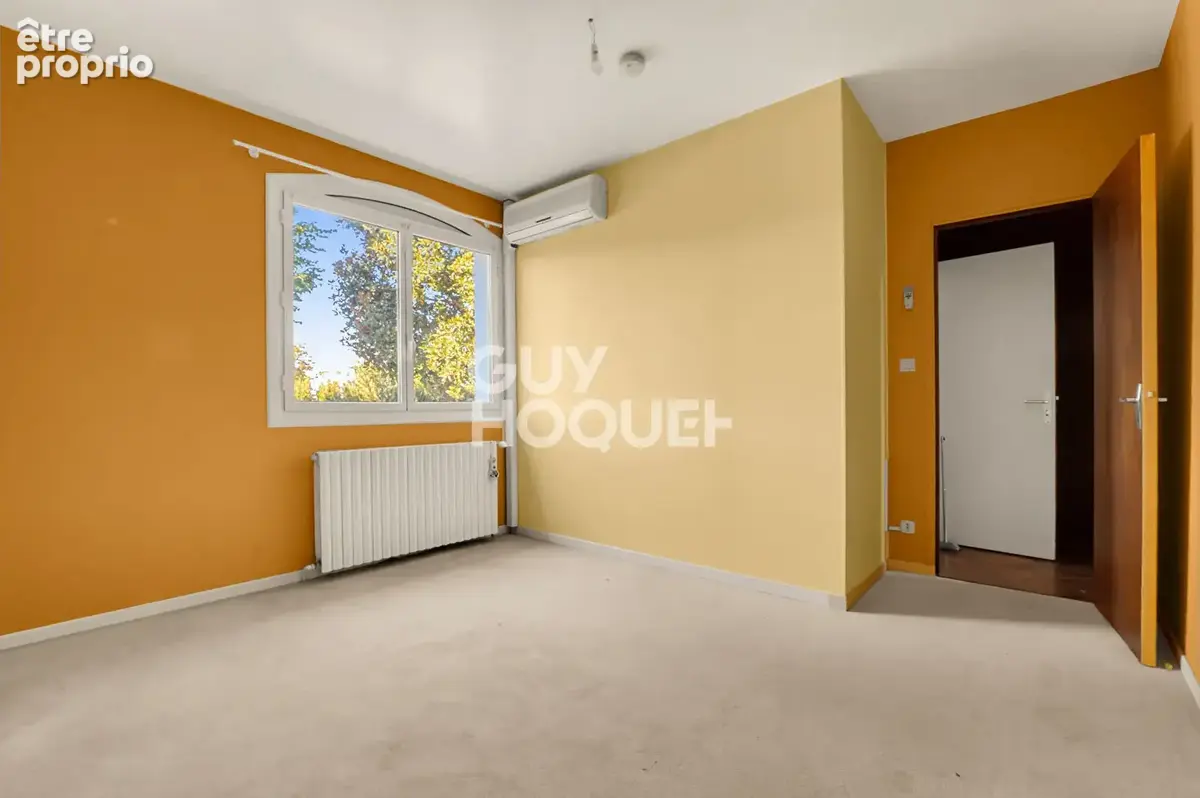 Maison Familiale à REYNIES (82370), 6 pièces, terrain 7 348 m² - photo 7