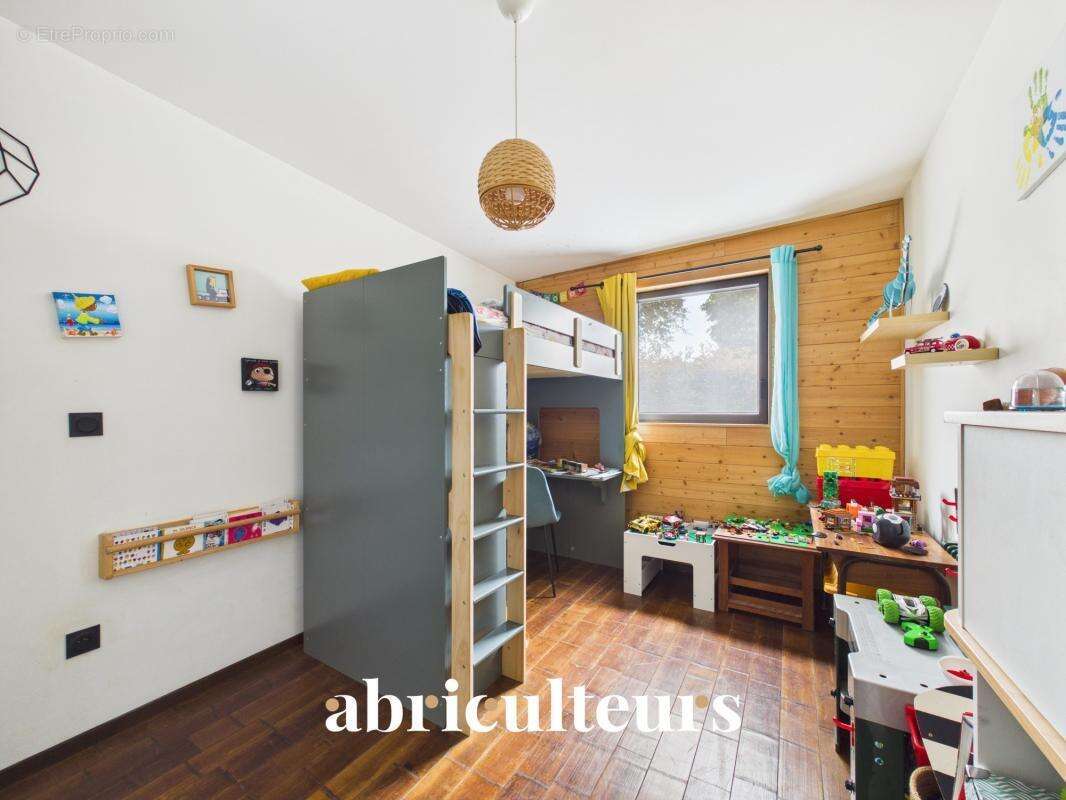 Belle maison contemporaine de 120 m² dans la verdure en vente à Les Touches (44390) - photo 10
