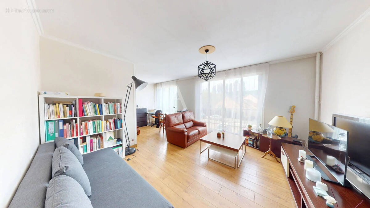 Appartement à VILLEBON-SUR-YVETTE