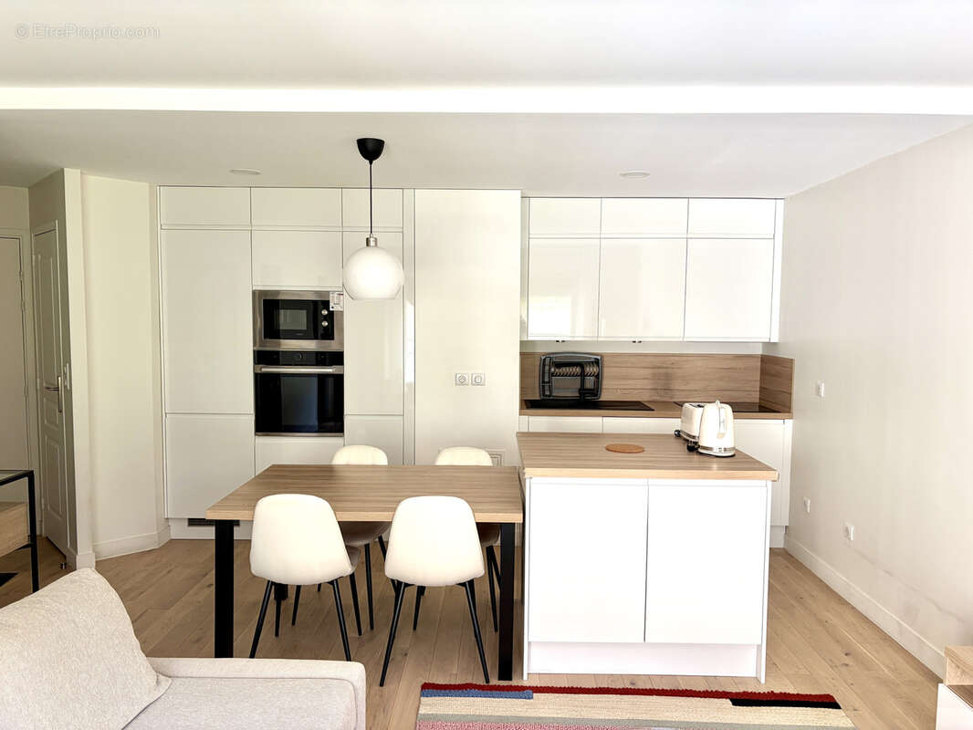 Appartement à PARIS-12E