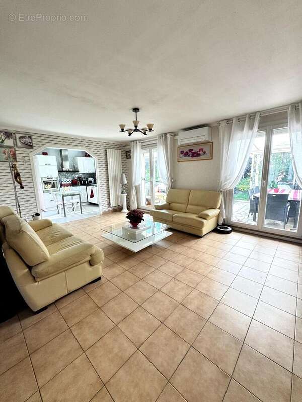 Photo 3 - Maison à CERGY