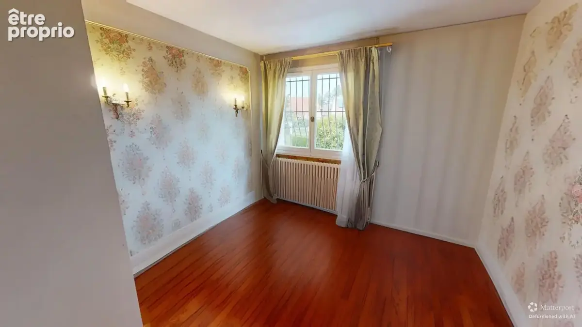 Maison de 98m2 habitables sur sous sol quartier Pierre et Marie Curie à Châteauroux - photo 9