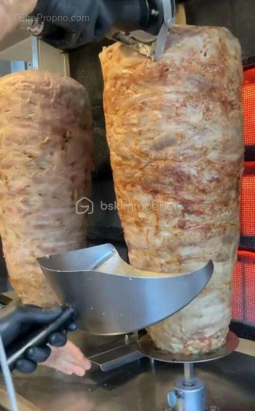 Commerce à FOUGERES