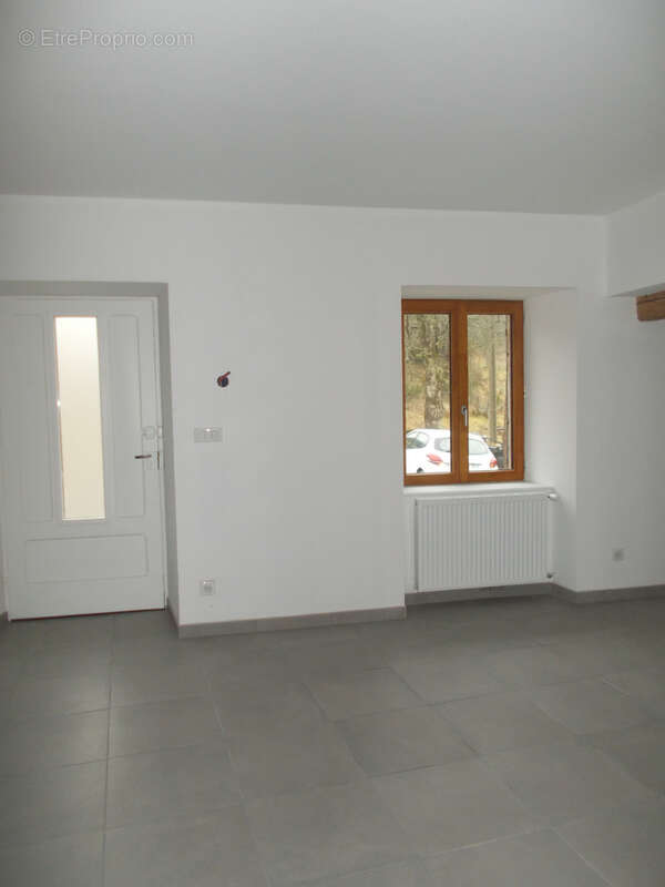 Maison à SAINT-BONNET-LE-FROID