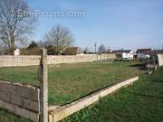 Terrain à WAVIGNIES