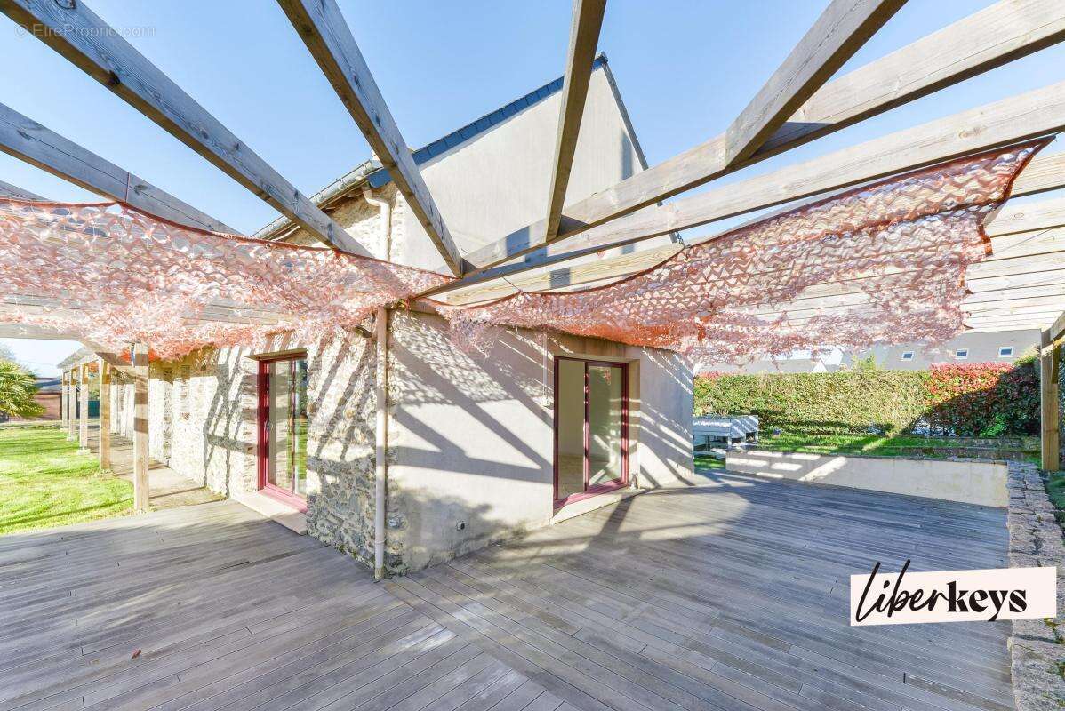 Maison à GRANDCHAMPS-DES-FONTAINES