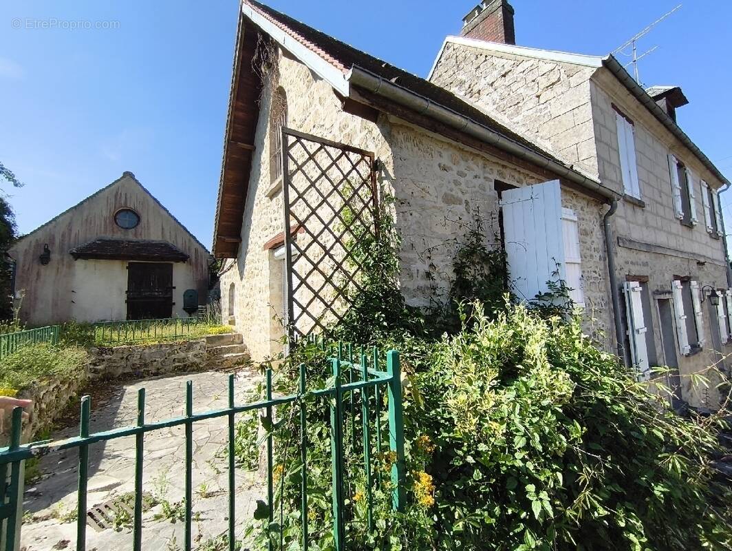 Maison à HENONVILLE