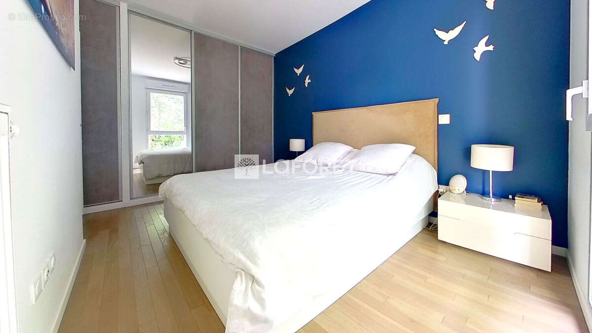Appartement à VILLE-D'AVRAY