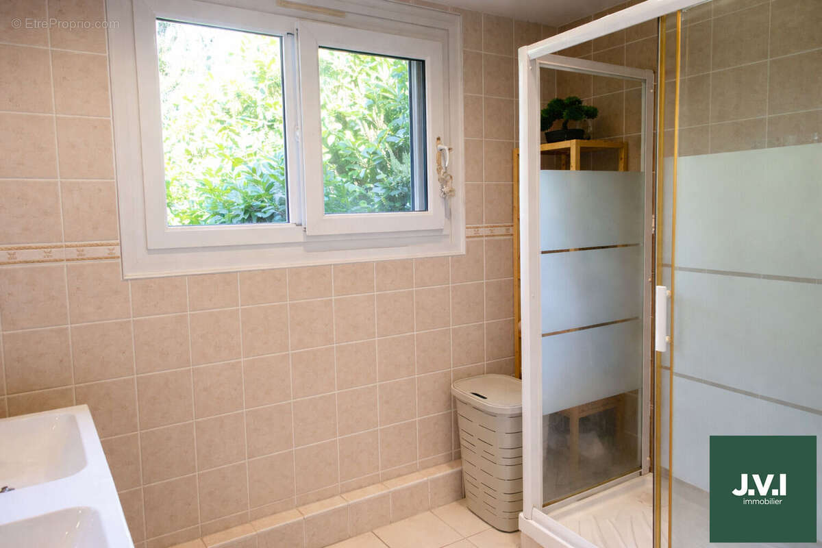 Maison à MONTMORENCY