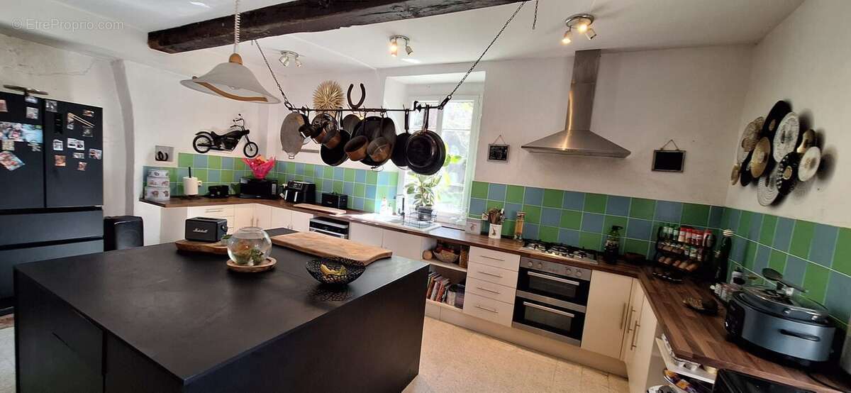 Cuisine - Maison à TRIE-SUR-BAISE